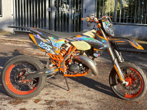 KTM 125