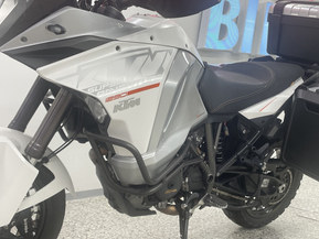 KTM 1290 Super Adventure T