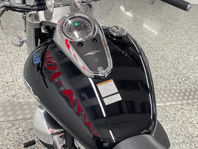 Suzuki Intruder