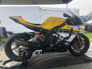 Yamaha YZF-R1