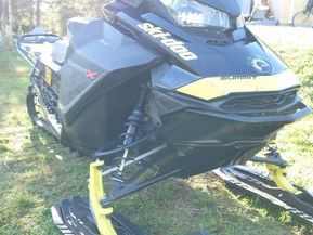 Ski-Doo Summit