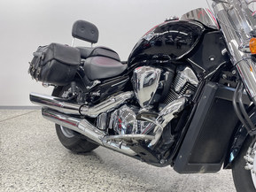 Suzuki Intruder