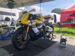 Yamaha YZF-R1