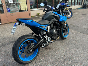 Suzuki GSX-8S