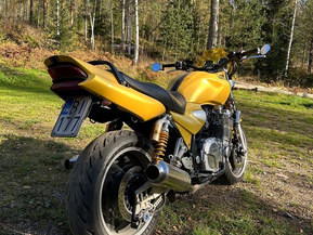 Yamaha XJR