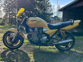 Yamaha XJR
