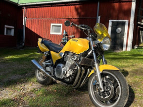 Yamaha XJR