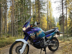 Honda XRV