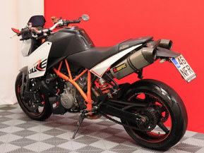 KTM 990
