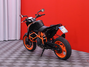 KTM 690