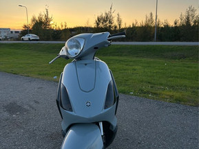 Piaggio Fly