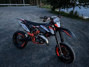 KTM 125