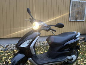Piaggio Fly