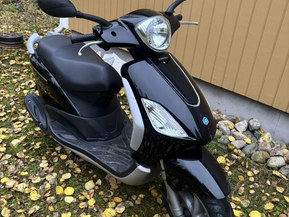 Piaggio Fly