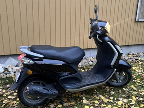 Piaggio Fly