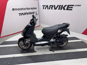 Peugeot Speedfight 4