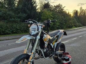 KTM 125