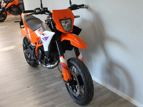 KTM 390