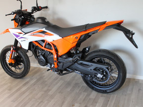KTM 390