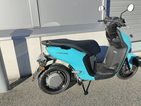 Yamaha Neos