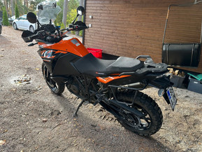 KTM 1090