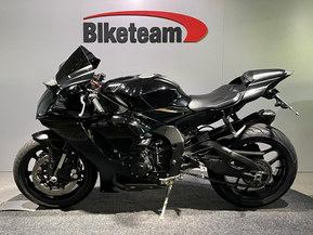 Yamaha YZF-R1