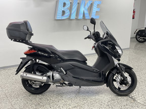 Yamaha X-MaX