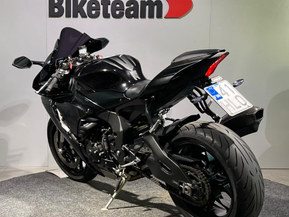Yamaha YZF-R1