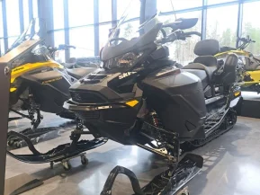 Ski-Doo Expedition