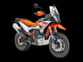KTM 890