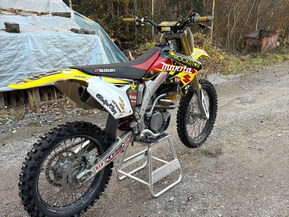 Suzuki RM-Z
