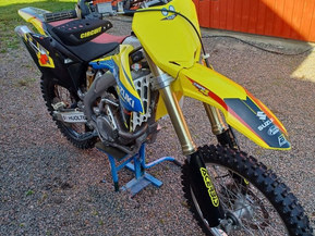 Suzuki RM-Z