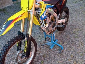 Suzuki RM-Z
