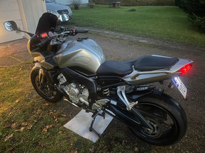 Yamaha FZ1-S