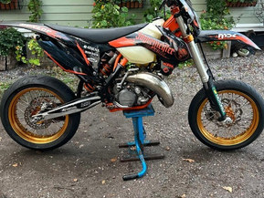 KTM 125