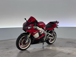 Yamaha YZF-R1