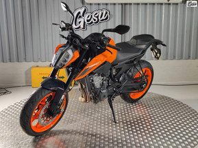 KTM 790