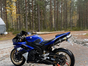 Yamaha YZF-R1