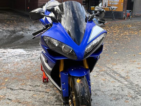 Yamaha YZF-R1