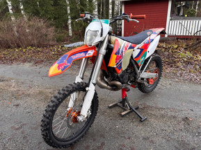 KTM 200