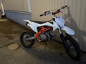 X-Motos Dirt Bike