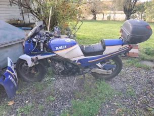 Yamaha FZ