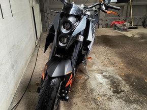 KTM 690