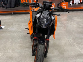 KTM 390