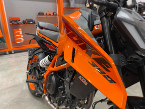 KTM 390