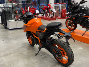KTM 390