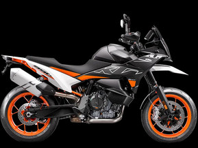 KTM 890