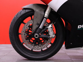 Ducati 848