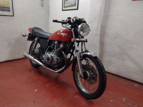 Suzuki GS