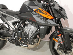 KTM 990